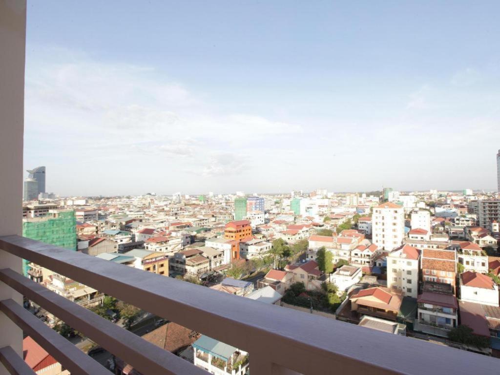 Kirirom Crystal Hotel Phnom Penh Exterior photo