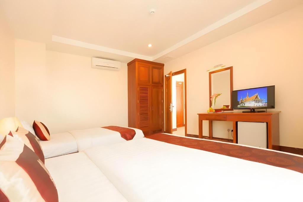 Kirirom Crystal Hotel Phnom Penh Exterior photo